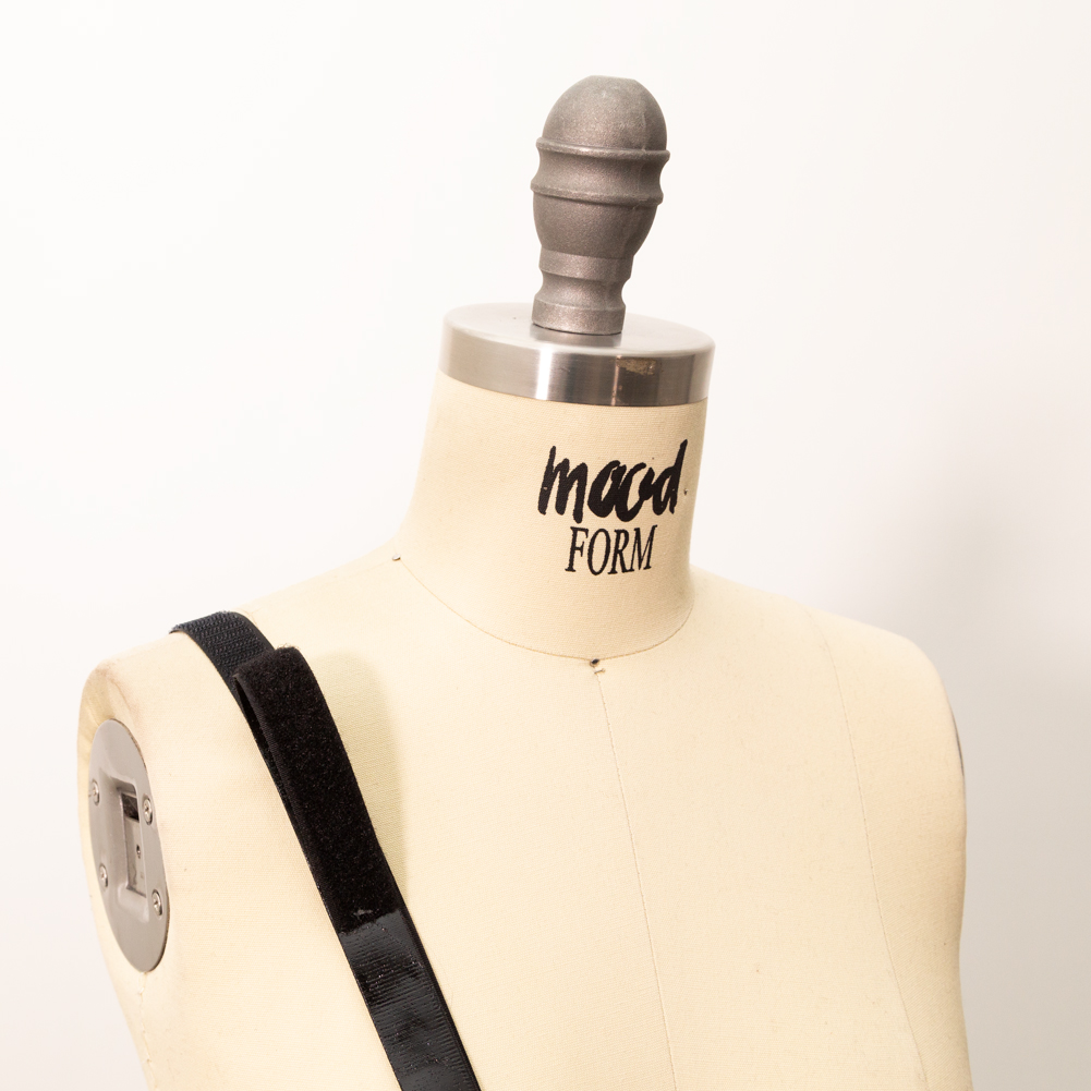 Black Sticky Back VELCRO® Brand Fastener – 0.75″ Black Sticky Back VELCRO® Brand Fastener – 0.75″