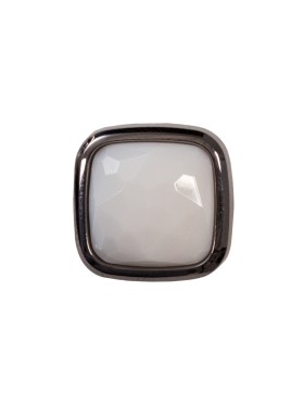 Italian White and Gunmetal 2-Piece Plastic Button – 25L/16mm Italian White and Gunmetal 2-Piece Plastic Button – 25L/16mm