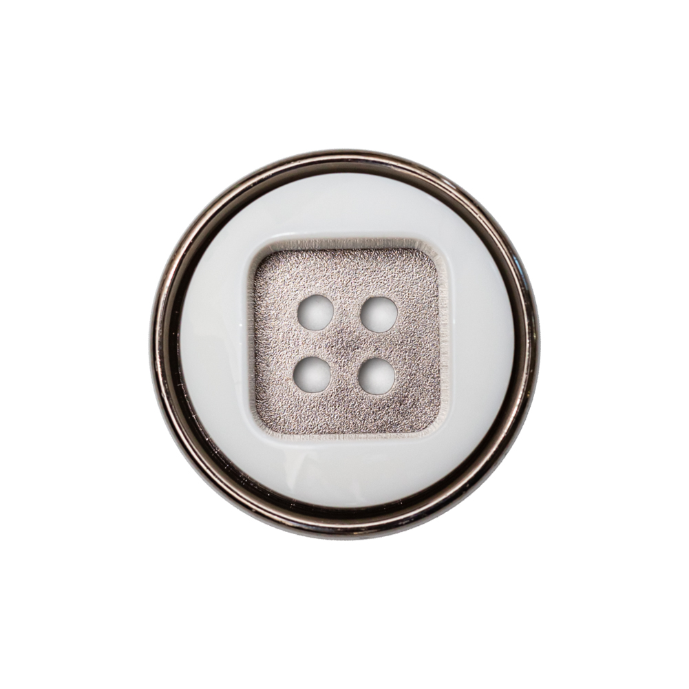 Italian White and Gunmetal 4-Hole 2-Piece Button – 38L/24mm Italian White and Gunmetal 4-Hole 2-Piece Button – 38L/24mm