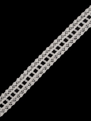 Off-White Crochet Lace – 1.75″ Off-White Crochet Lace – 1.75″