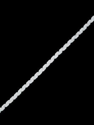 Bright White and Winter White Feather Edge Flat Braid – 0.375″ Bright White and Winter White Feather Edge Flat Braid – 0.375″