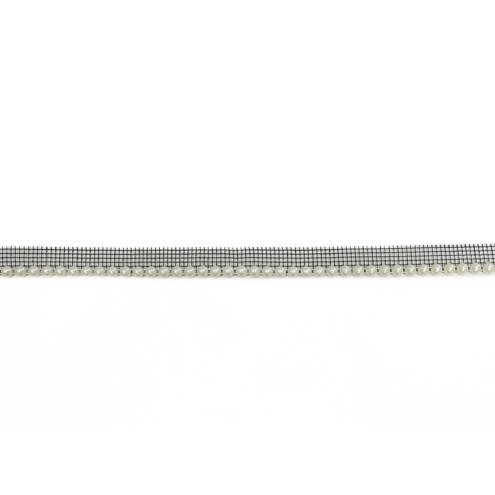 Vintage Pearlescent Circular Beaded Trimming with Black Mesh Lip – 0.5″ Vintage Pearlescent Circular Beaded Trimming with Black Mesh Lip – 0.5″