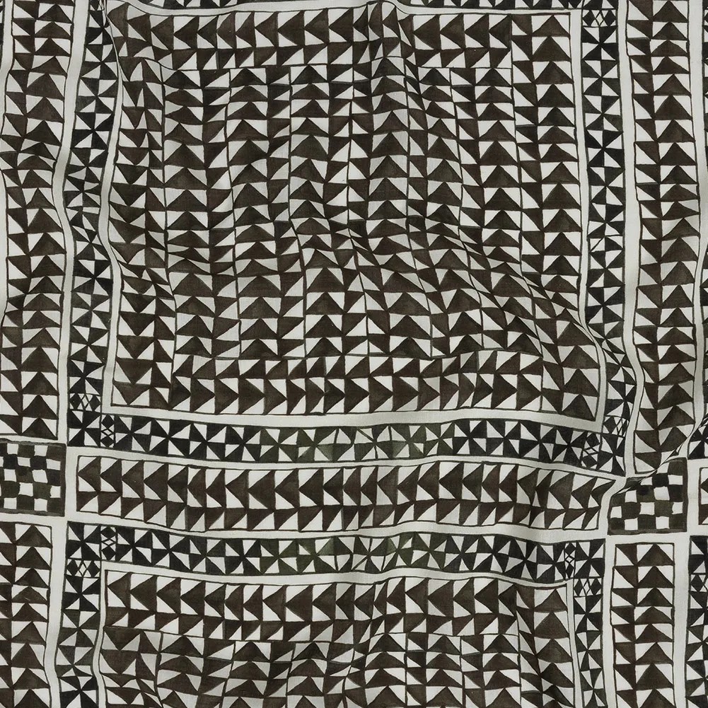 Lightweight Viscose-Linen Woven Print – Black and White Triangle Paths – Mood Exclusive Large Inverted Opposites Lightweight Viscose-Linen Woven Print – Black and White Triangle Paths – Mood Exclusive Large Inverted Opposites