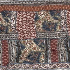 Gauzy Wrinkled Rayon Woven Print – Navy and Red Paisley Patchwork – Mood Exclusive Quilted Distinction Gauzy Wrinkled Rayon Woven Print – Navy and Red Paisley Patchwork – Mood Exclusive Quilted Distinction