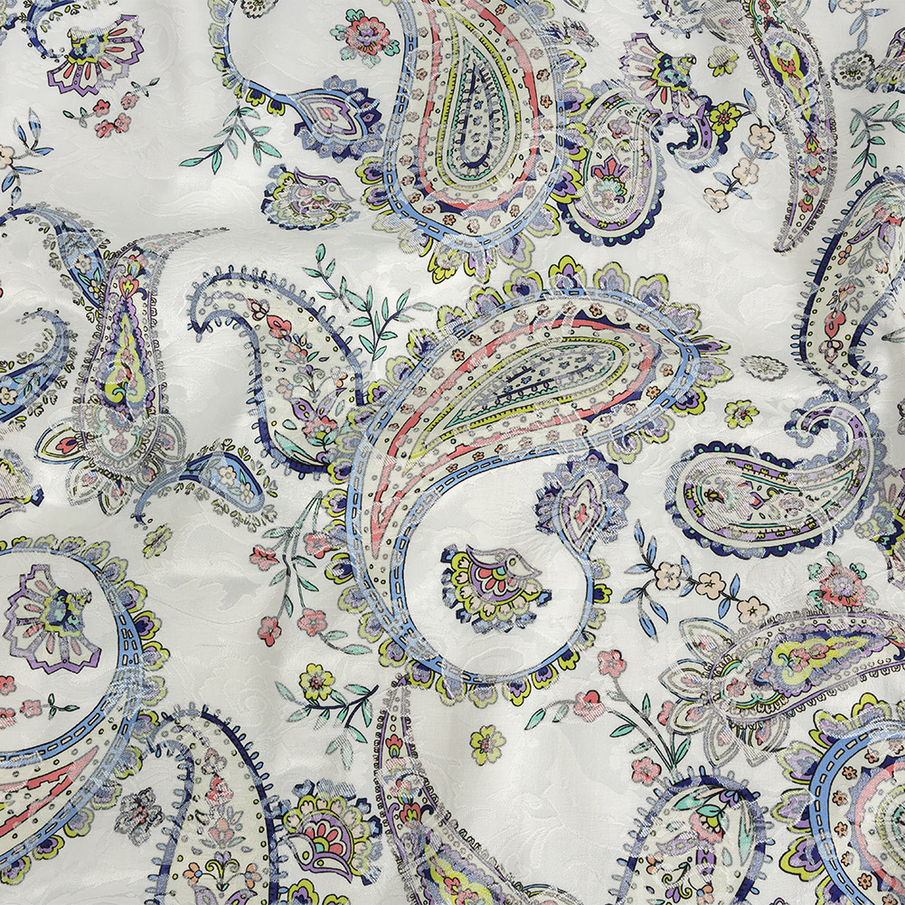 Stretch Floral Jacquard Print – Navy and White Paisley – Mood Exclusive Grandiose Gems Stretch Floral Jacquard Print – Navy and White Paisley – Mood Exclusive Grandiose Gems