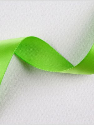 7/8″ Apple Green Single Face Satin Ribbon 7/8″ Apple Green Single Face Satin Ribbon