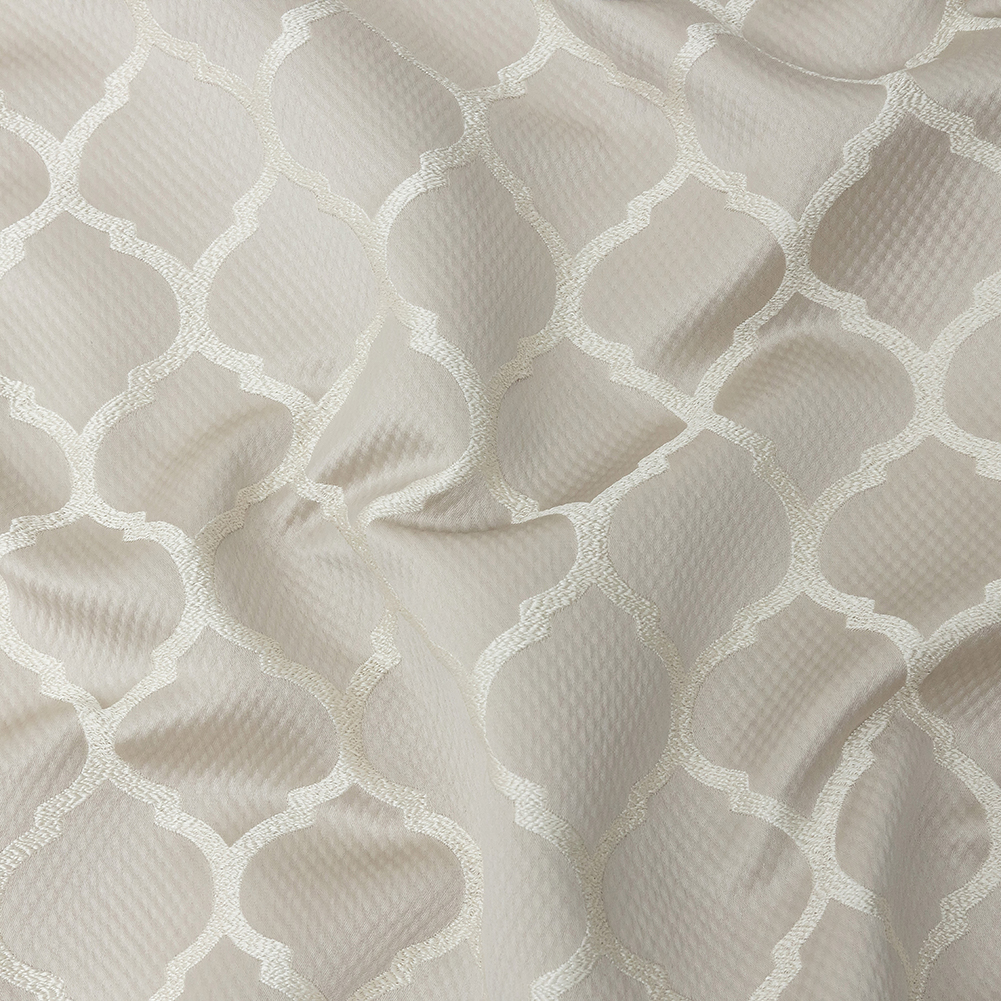 Satin-Faced Jacquard – Oyster Moroccan Quatrefoil – British Imported Satin-Faced Jacquard – Oyster Moroccan Quatrefoil – British Imported