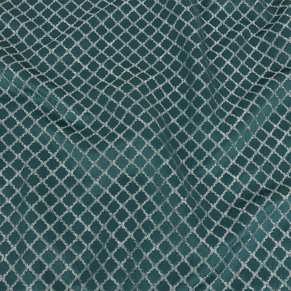 Drapery Jacquard – Emerald Moroccan Quatrefoil – British Imported Drapery Jacquard – Emerald Moroccan Quatrefoil – British Imported