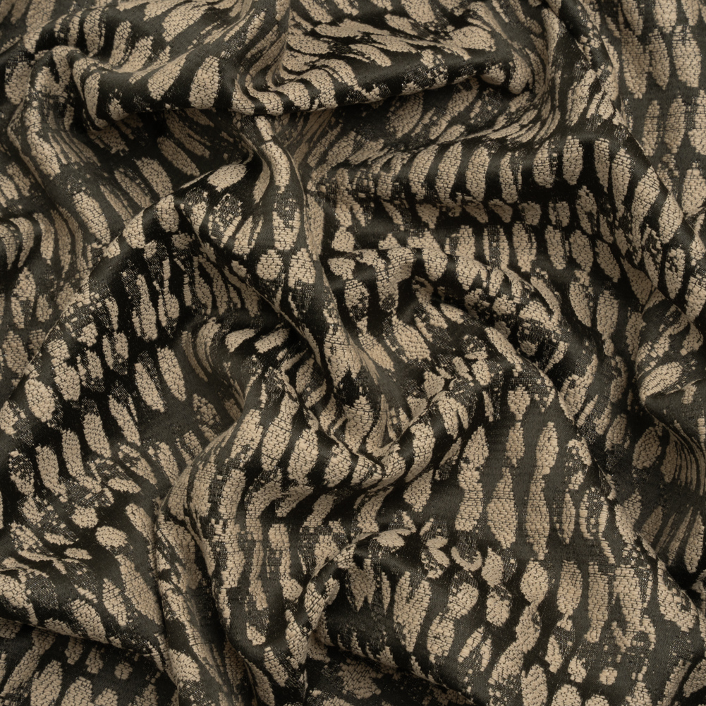 Rows of Spots Recycled Polyester and Cotton Drapery Jacquard – Noir – British Imported Rows of Spots Recycled Polyester and Cotton Drapery Jacquard – Noir – British Imported