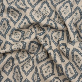 Brushed Cotton and Linen Canvas Print – Indigo Framed Floral – British Imported Brushed Cotton and Linen Canvas Print – Indigo Framed Floral – British Imported