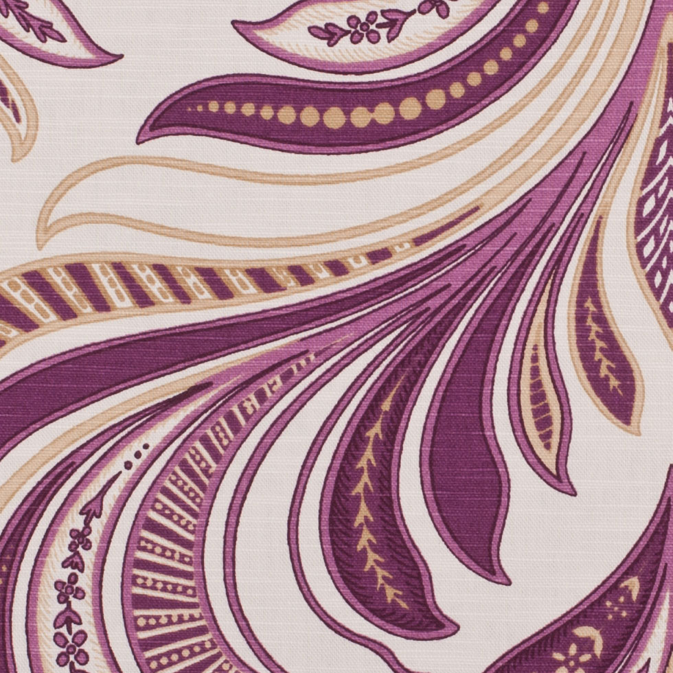 Off-White/Berry/Beige Paisley Canvas Off-White/Berry/Beige Paisley Canvas