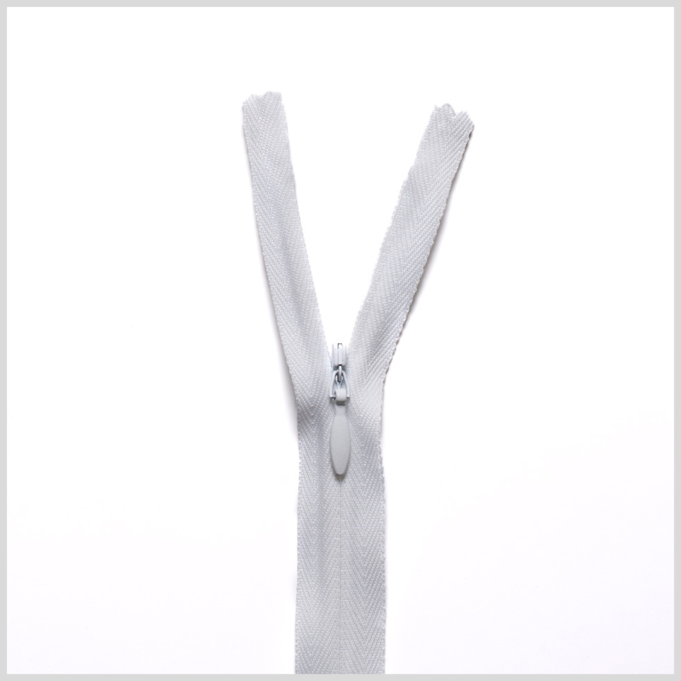 Invisible Zipper 24″ by YKK – 501 White Invisible Zipper 24″ by YKK – 501 White