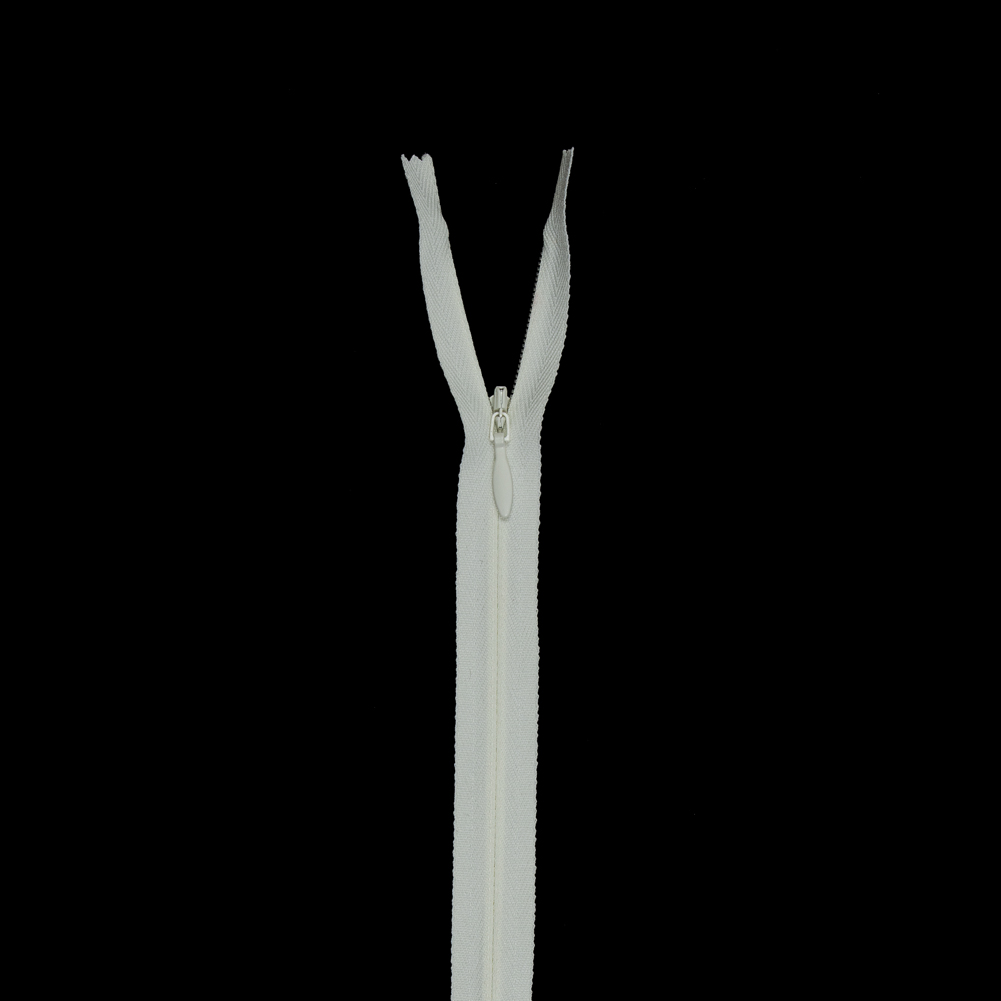 Invisible Zipper 24″ by YKK – 502 Vanilla Ice Invisible Zipper 24″ by YKK – 502 Vanilla Ice