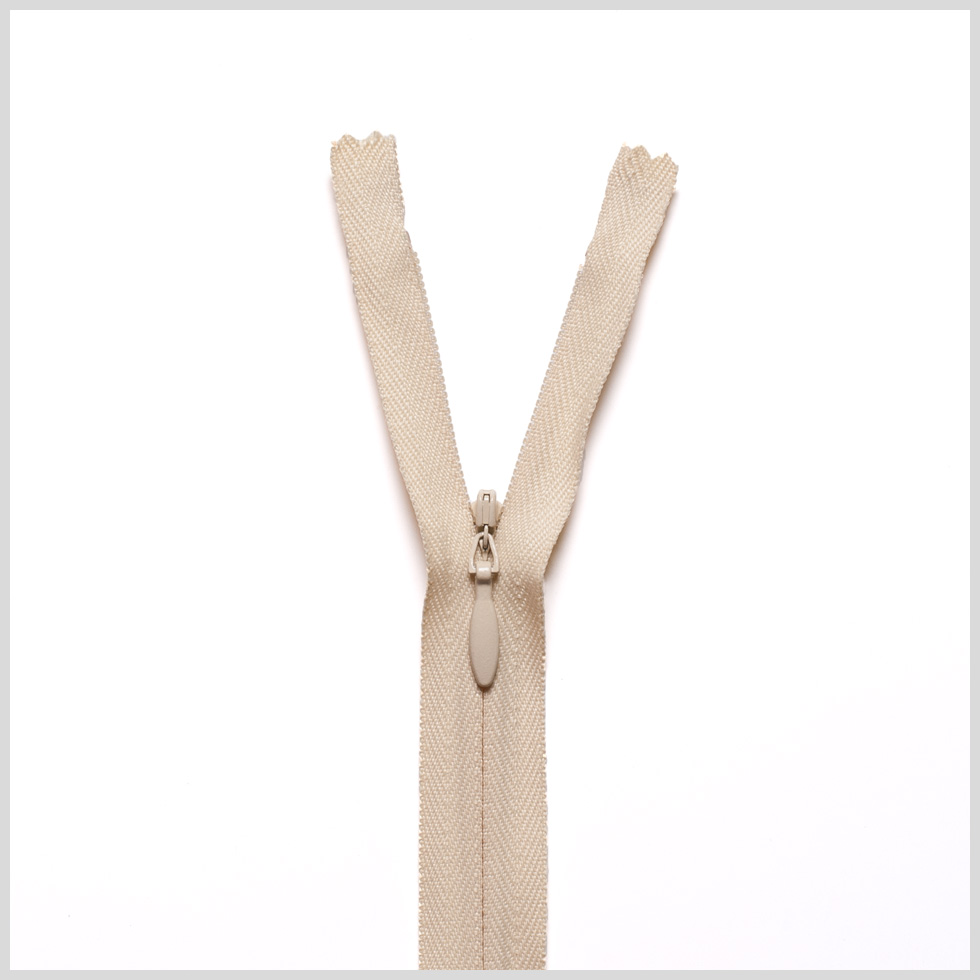 Invisible Zipper 24″ by YKK – 551 Dirty Yellow Invisible Zipper 24″ by YKK – 551 Dirty Yellow