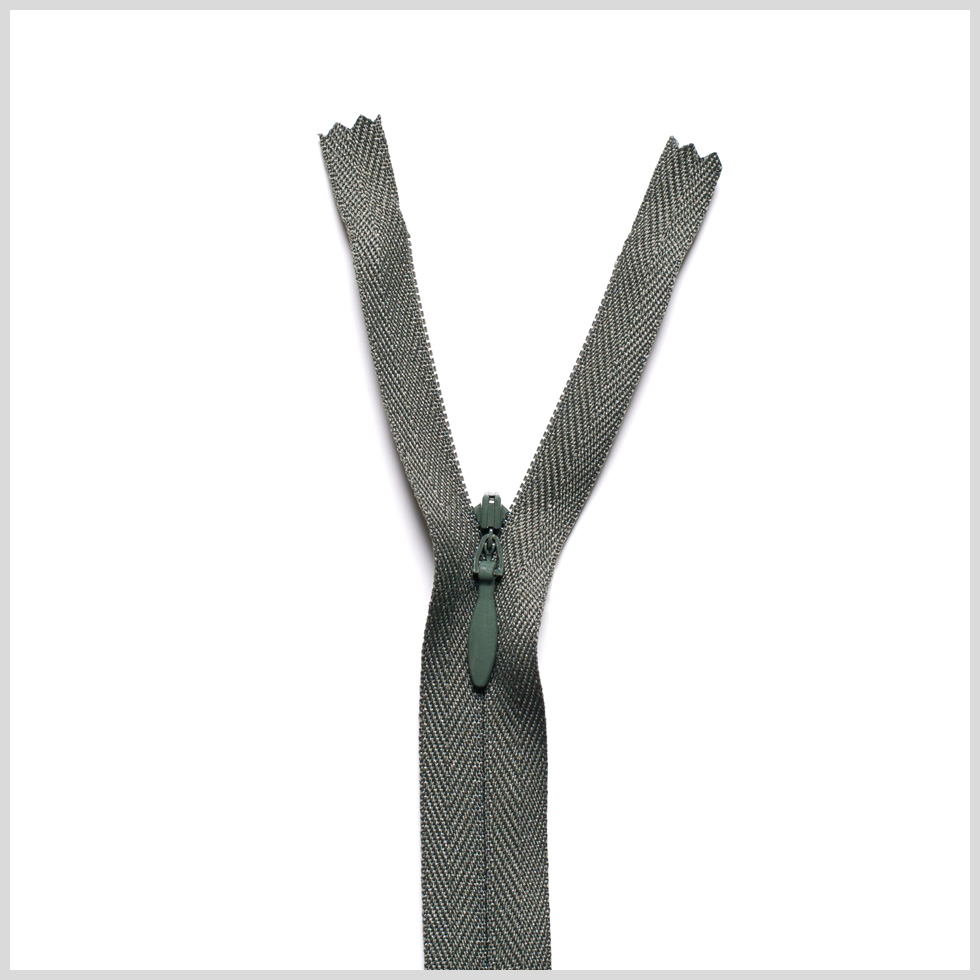 Invisible Zipper 24″ by YKK – 567 Pale Army Invisible Zipper 24″ by YKK – 567 Pale Army