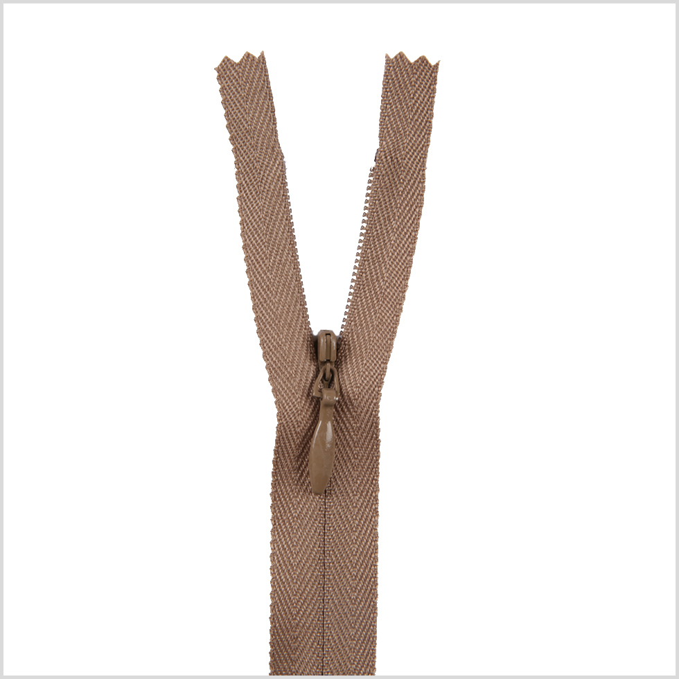 Invisible Zipper 24″ by YKK – 894 Warm Beige Invisible Zipper 24″ by YKK – 894 Warm Beige