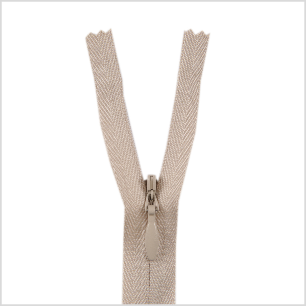 Invisible Zipper 9″ by YKK – 572 Natural Invisible Zipper 9″ by YKK – 572 Natural