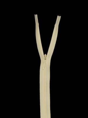 Invisible Zipper 9″ by YKK – 842 Corn Silk Yellow Invisible Zipper 9″ by YKK – 842 Corn Silk Yellow