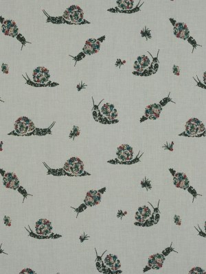 Cotton Voile – White Floral Snails – The Snail’s Bounty Print – Mood Exclusive Gaia Collection Cotton Voile – White Floral Snails – The Snail’s Bounty Print – Mood Exclusive Gaia Collection