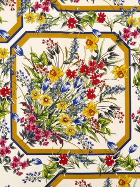 Stretch Cotton Sateen – White and Gold Framed Florals – Parfumerie Gardens Print – Mood Exclusive St. Tropez Collection Stretch Cotton Sateen – White and Gold Framed Florals – Parfumerie Gardens Print – Mood Exclusive St. Tropez Collection