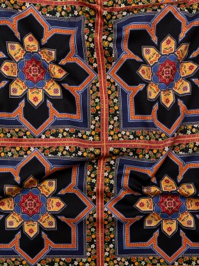 Stretch Cotton Sateen – Floral Tiles – Mosaic Views Print – Mood Exclusive St. Tropez Collection Stretch Cotton Sateen – Floral Tiles – Mosaic Views Print – Mood Exclusive St. Tropez Collection