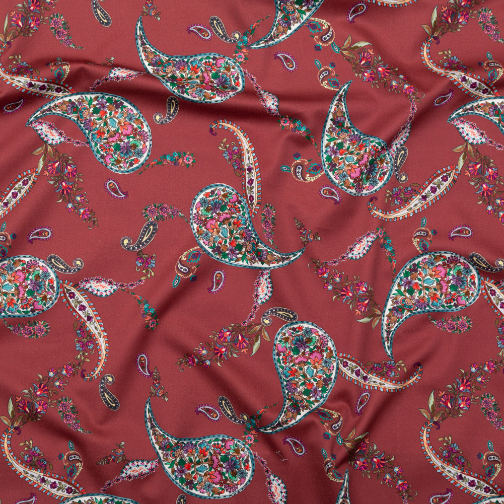 Stretch Cotton Sateen – Red Paisley – Merry Beyond Measure Print – Mood Exclusive Kenko Collection Stretch Cotton Sateen – Red Paisley – Merry Beyond Measure Print – Mood Exclusive Kenko Collection