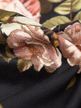 Stretch Cotton Sateen – Black Floral – Blossoms of the Heart Print – Mood Exclusive Kenko Collection Stretch Cotton Sateen – Black Floral – Blossoms of the Heart Print – Mood Exclusive Kenko Collection
