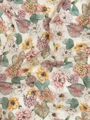 Cotton Voile – Soft Pink and Green Floral – Botticelli Print – Mood Exclusive Viso Collection Cotton Voile – Soft Pink and Green Floral – Botticelli Print – Mood Exclusive Viso Collection