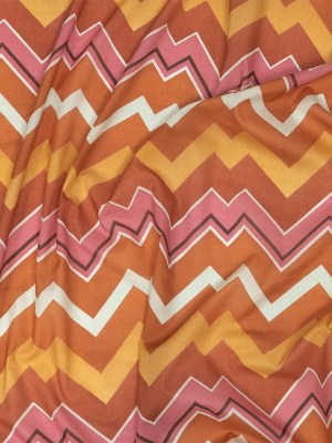 Cotton Voile – Pink and Orange Zig Zags – Festa di Apollo Print – Mood Exclusive Viso Collection Cotton Voile – Pink and Orange Zig Zags – Festa di Apollo Print – Mood Exclusive Viso Collection