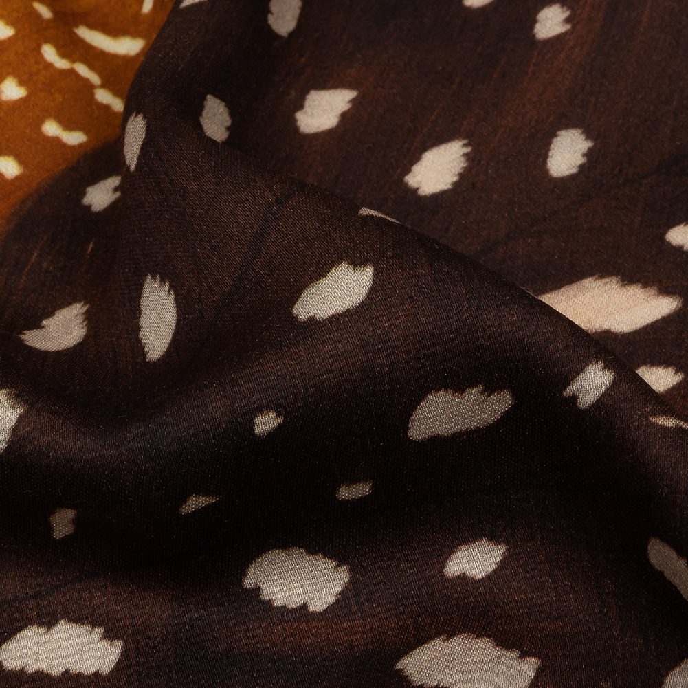 Rayon Challis – Brown and Orange Decorated Diagonal Stripes – Wind in Your Wings Print – Mood Exclusive Rockland Collection Rayon Challis – Brown and Orange Decorated Diagonal Stripes – Wind in Your Wings Print – Mood Exclusive Rockland Collection