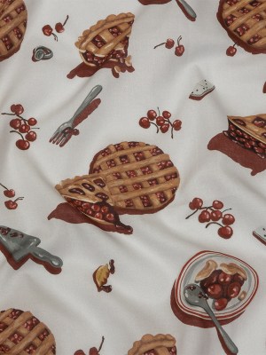 Cotton Voile – White Cherry Pies – Baked Fresh Print – Mood Exclusive Rockland Collection Cotton Voile – White Cherry Pies – Baked Fresh Print – Mood Exclusive Rockland Collection