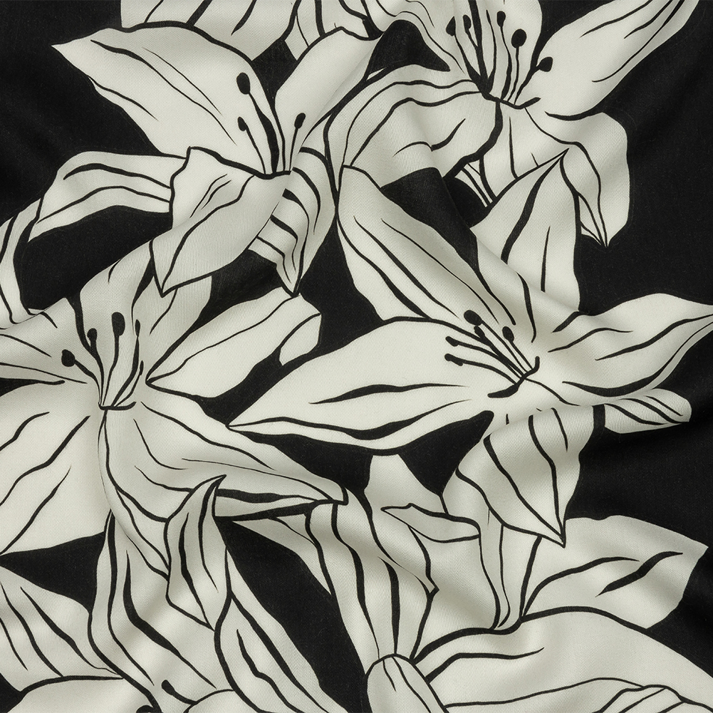 Rayon Challis – Black Floral – Central Park Spring Print – Mood Exclusive Metro Collection Rayon Challis – Black Floral – Central Park Spring Print – Mood Exclusive Metro Collection