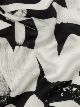 Rayon Challis – Black and White Graffiti Letters – Wall of Fame Print – Mood Exclusive Metro Collection Rayon Challis – Black and White Graffiti Letters – Wall of Fame Print – Mood Exclusive Metro Collection