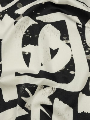 Stretch Cotton Sateen – Black and White Graffiti Letters – Wall of Fame Print – Mood Exclusive Metro Collection Stretch Cotton Sateen – Black and White Graffiti Letters – Wall of Fame Print – Mood Exclusive Metro Collection