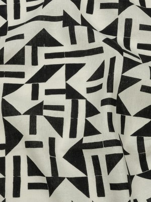 Linen and Rayon Woven – Black and White Geometric – Changing Trains Print – Mood Exclusive Metro Collection Linen and Rayon Woven – Black and White Geometric – Changing Trains Print – Mood Exclusive Metro Collection