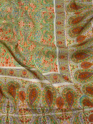 Sustainable Viscose Crepe Panel – Cream Paisley Squares – Laputa’s Groundkeeper Print – Mood Exclusive Gisele Collection Sustainable Viscose Crepe Panel – Cream Paisley Squares – Laputa’s Groundkeeper Print – Mood Exclusive Gisele Collection