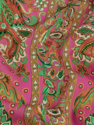 Sustainable Viscose Crepe – Pink Floral Paisley Stripes – Locust Lily Print – Mood Exclusive Gisele Collection Sustainable Viscose Crepe – Pink Floral Paisley Stripes – Locust Lily Print – Mood Exclusive Gisele Collection