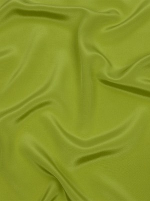 Silk Crepe de Chine – Peridot Green – Premium Collection Silk Crepe de Chine – Peridot Green – Premium Collection