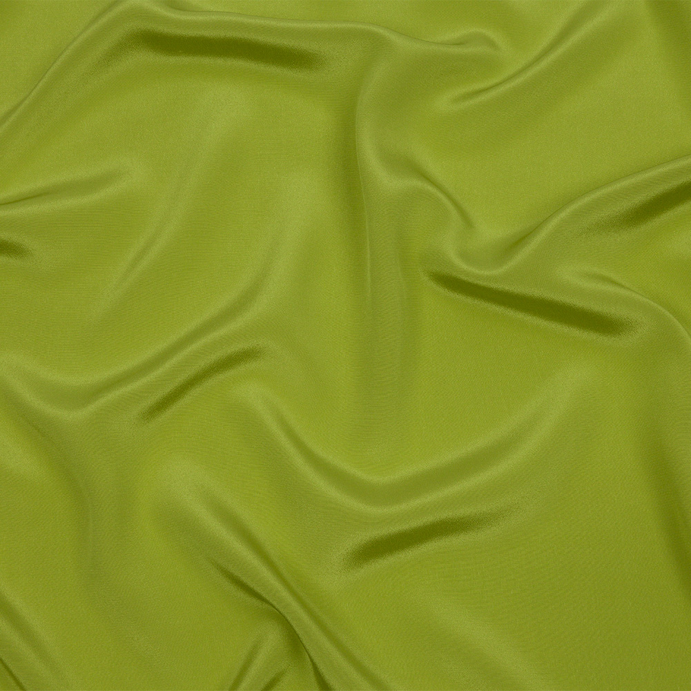 Silk Crepe de Chine – Peridot Green – Premium Collection Silk Crepe de Chine – Peridot Green – Premium Collection