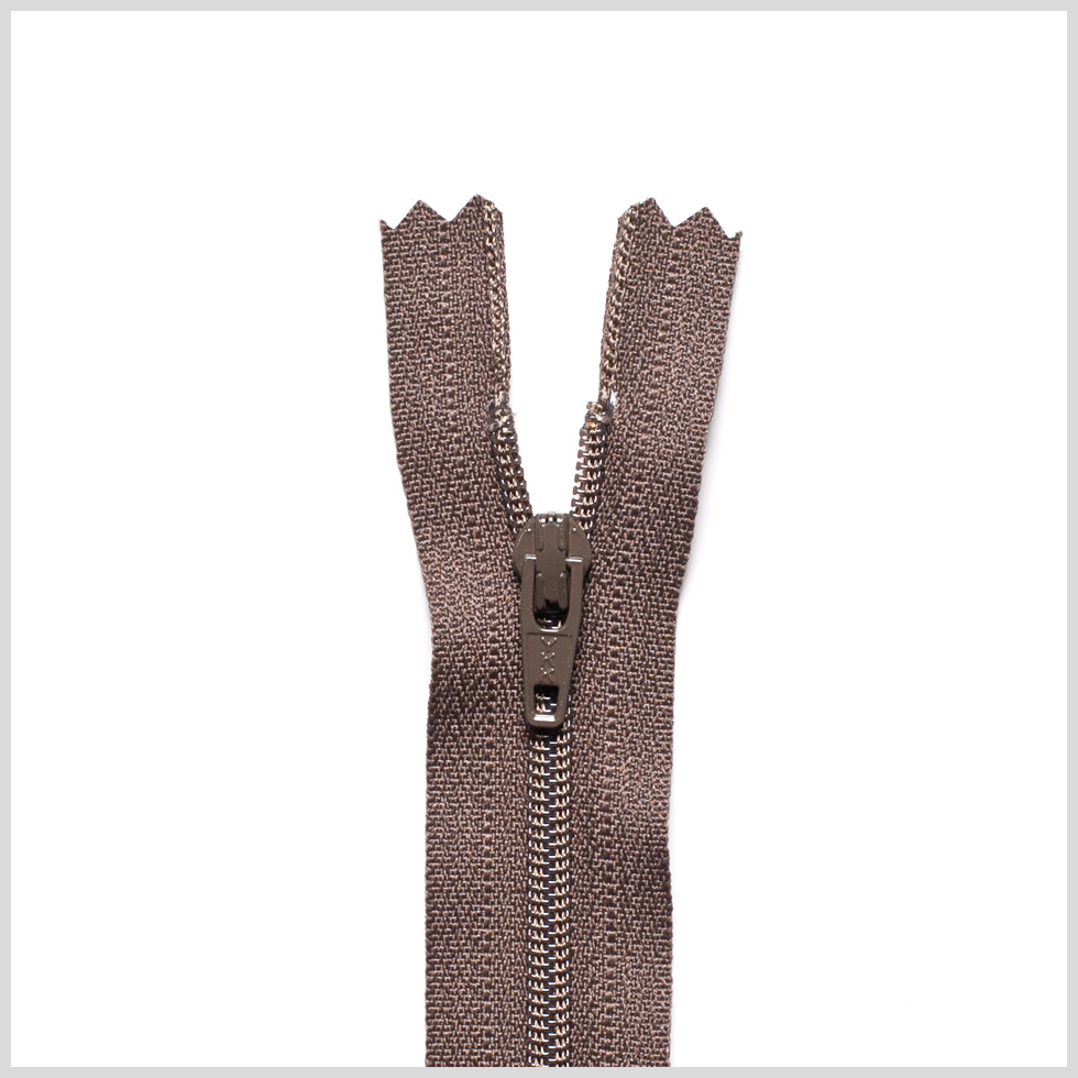 Regular Zipper 24″ by YKK – 394 Antique Brown Regular Zipper 24″ by YKK – 394 Antique Brown