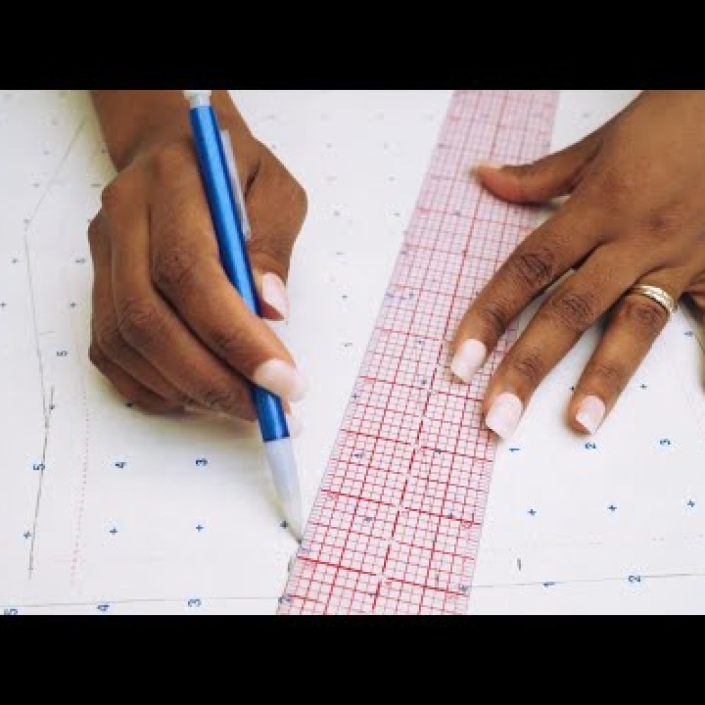 Mood Exclusive Dotted Pattern Paper – 100 Yard Roll Mood Exclusive Dotted Pattern Paper – 100 Yard Roll