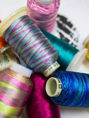 Spools ACM12 – Pink Blue Spools ACM12 – Pink Blue