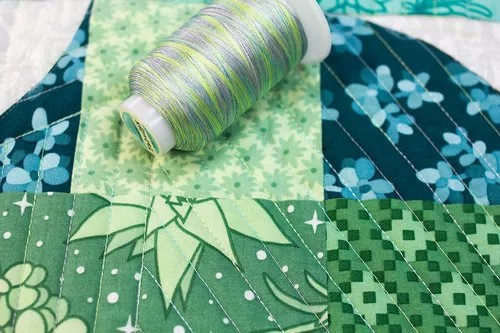 FabuLux™ 40wt Trilobal Polyester Thread FB15 - Wisteria