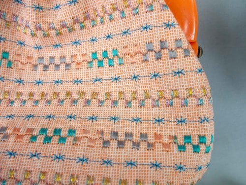 Mirage™ 30wt Rayon Thread MR01 – Avocadoes Mirage™ 30wt Rayon Thread MR01 – Avocadoes