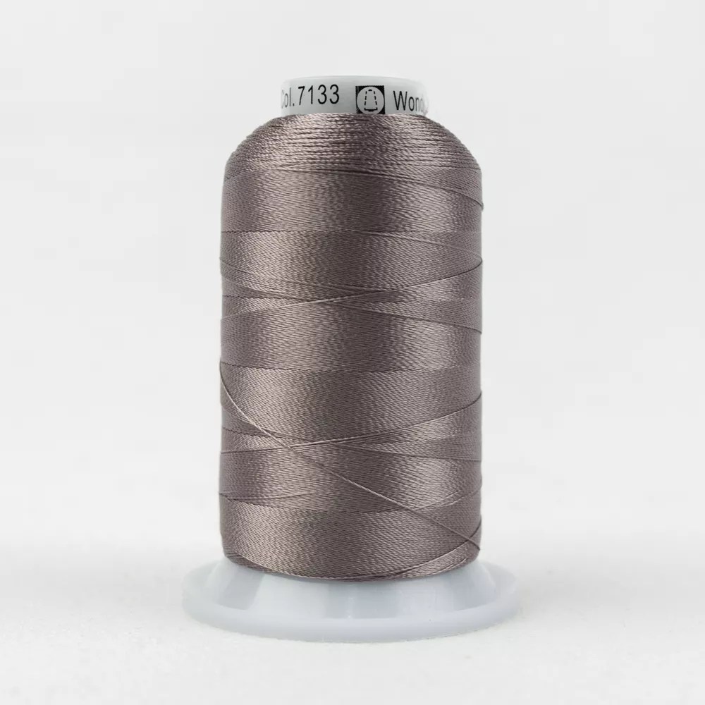 Splendor™ 40wt Rayon Thread R7133 – Iron Splendor™ 40wt Rayon Thread R7133 – Iron
