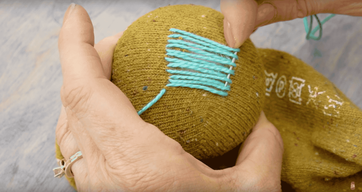 Sue Spargo Razzle™ 8wt Rayon Thread SSRZMS05 - Little Blue Box