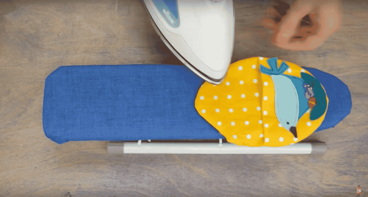 Sue Spargo Razzle™ 8wt Rayon Thread SSRZS3142 - Capri Breeze