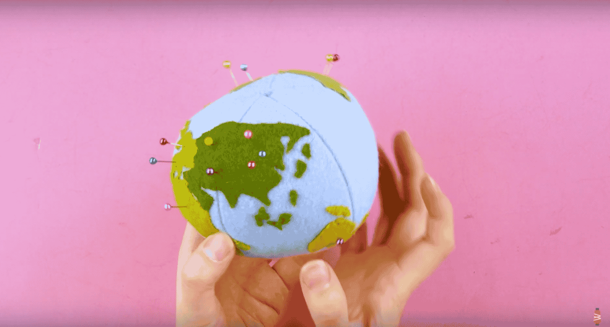 Sue Spargo Razzle™ 8wt Rayon Thread SSRZS3112 - Tempest