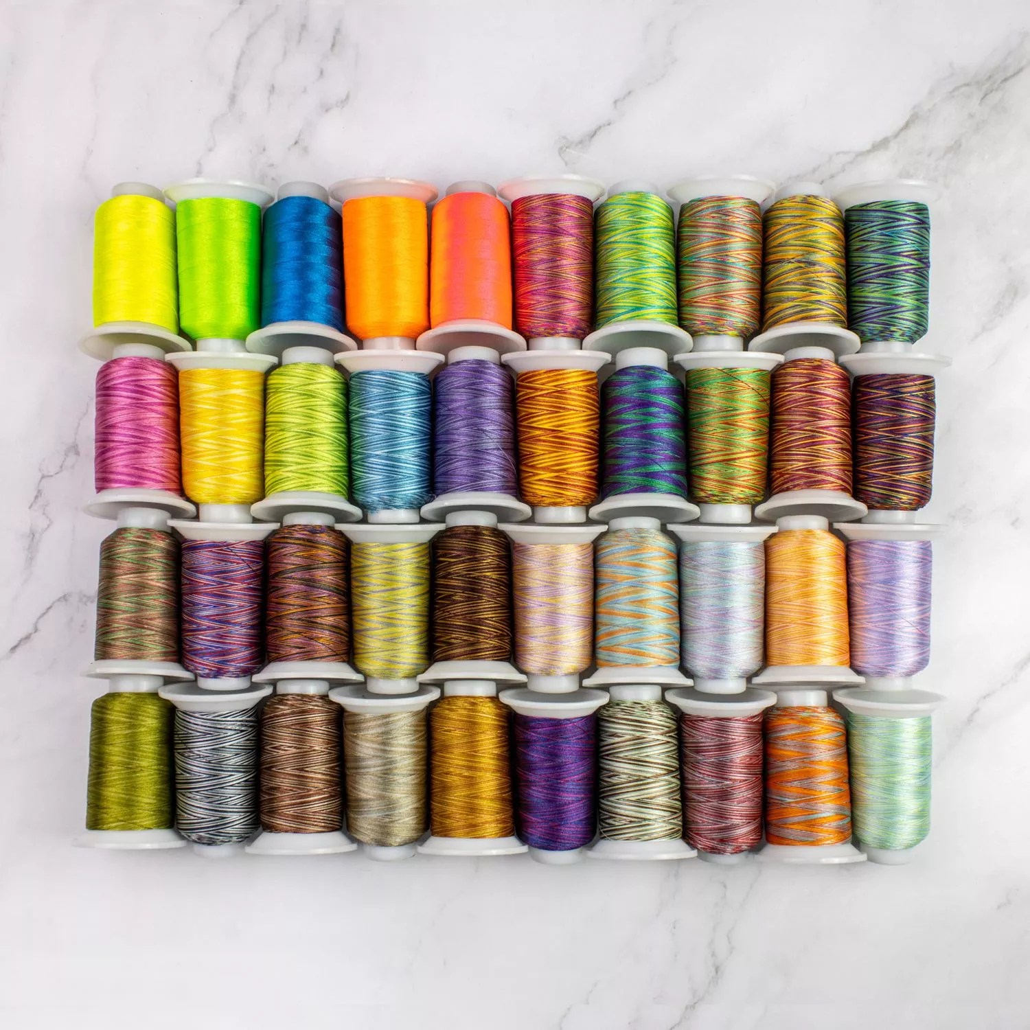 FabuLuxâ„¢ 40wt Trilobal Polyester Thread FabuLuxâ„¢ Collector Set FabuLuxâ„¢ 40wt Trilobal Polyester Thread FabuLuxâ„¢ Collector Set
