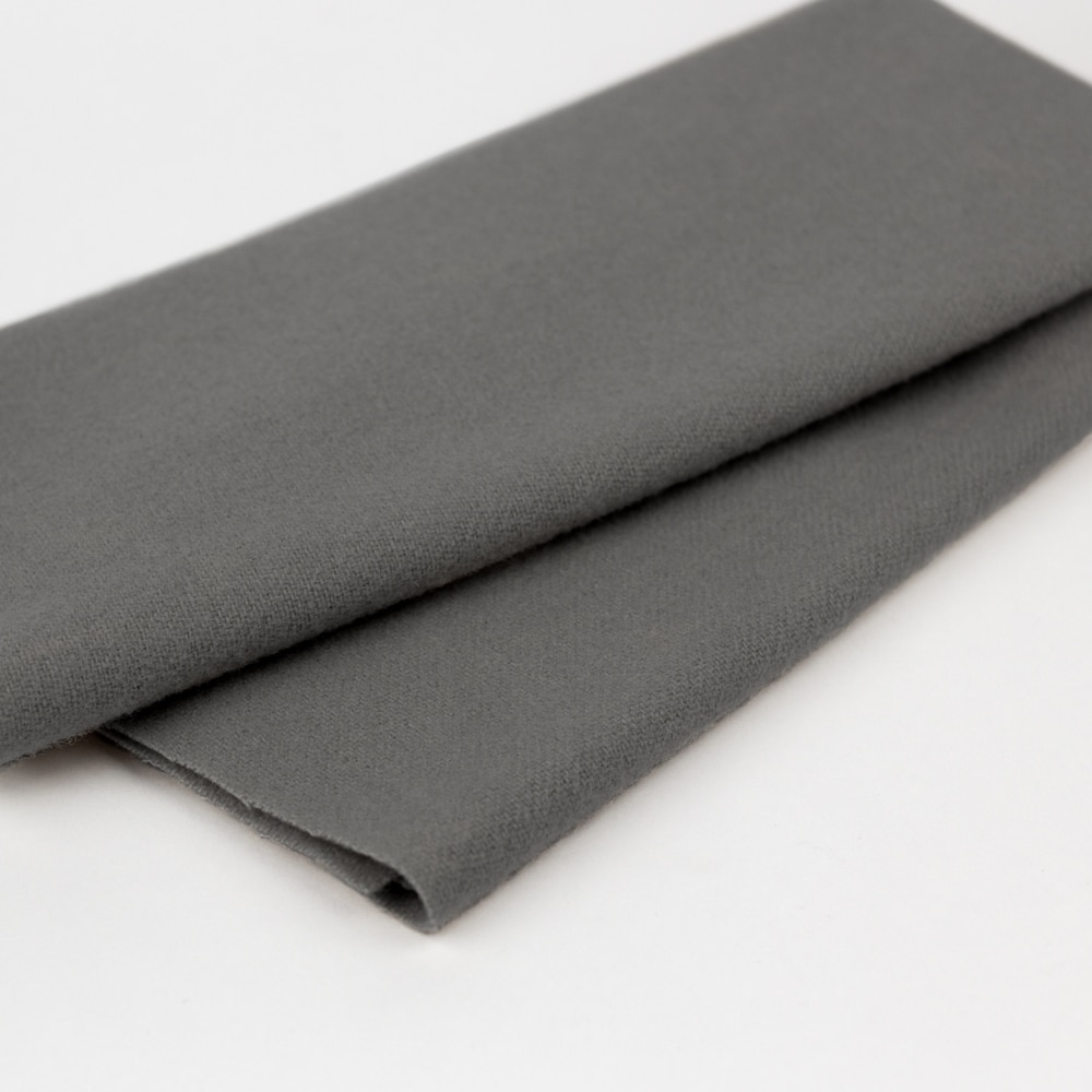 Merino Wool Fabric: Sue Spargo LN04 – Grey Flannel Merino Wool Fabric: Sue Spargo LN04 – Grey Flannel